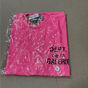 Gallery Dept. ‘Flo Pink’ T-shirt